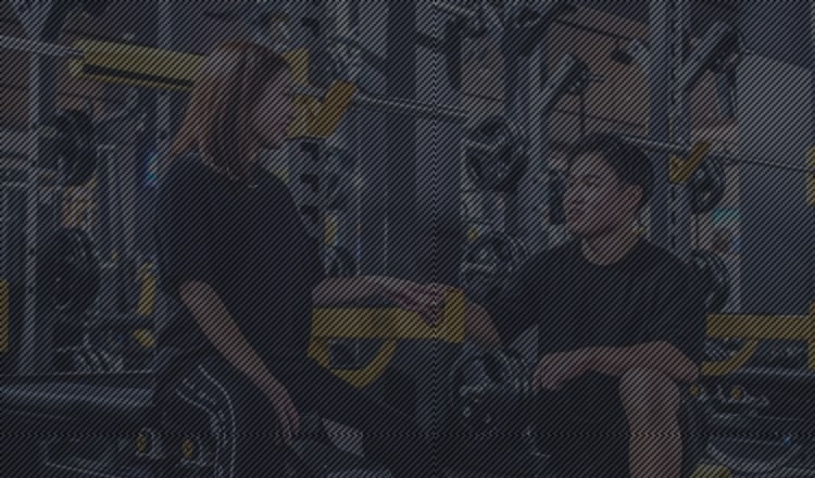 男女が話している